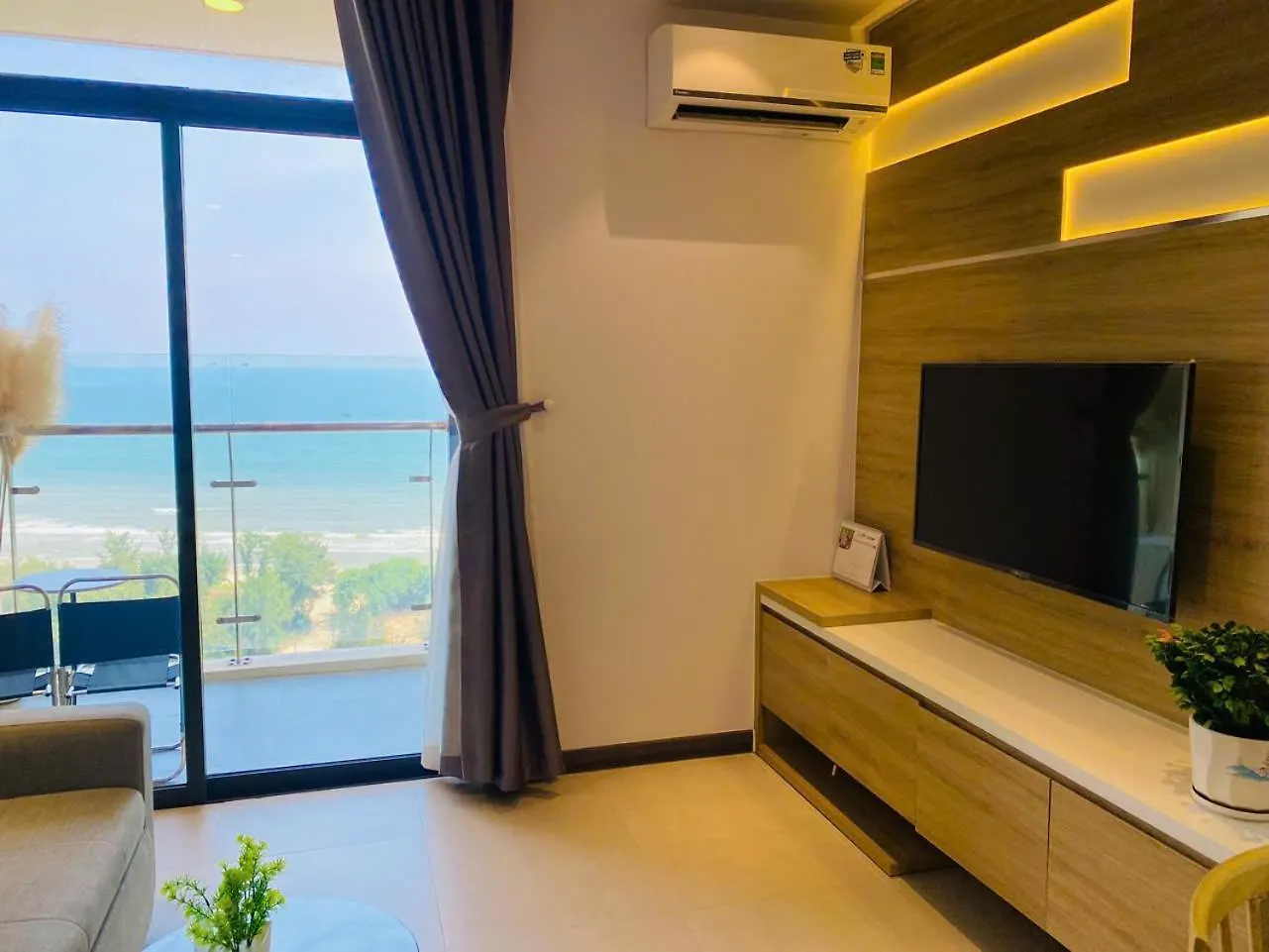 Can Ho Nghi Duong Canh Bien Csj Tower Vung Tau Mt Vuong Apartment