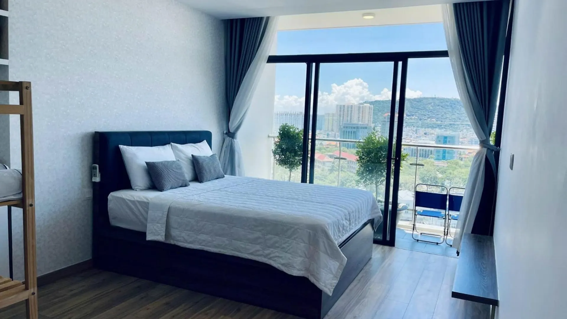 Can Ho Nghi Duong Canh Bien Csj Tower Vung Tau Mt Vuong 0*,  Vietnam